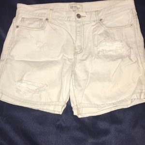 Ripped denim shorts